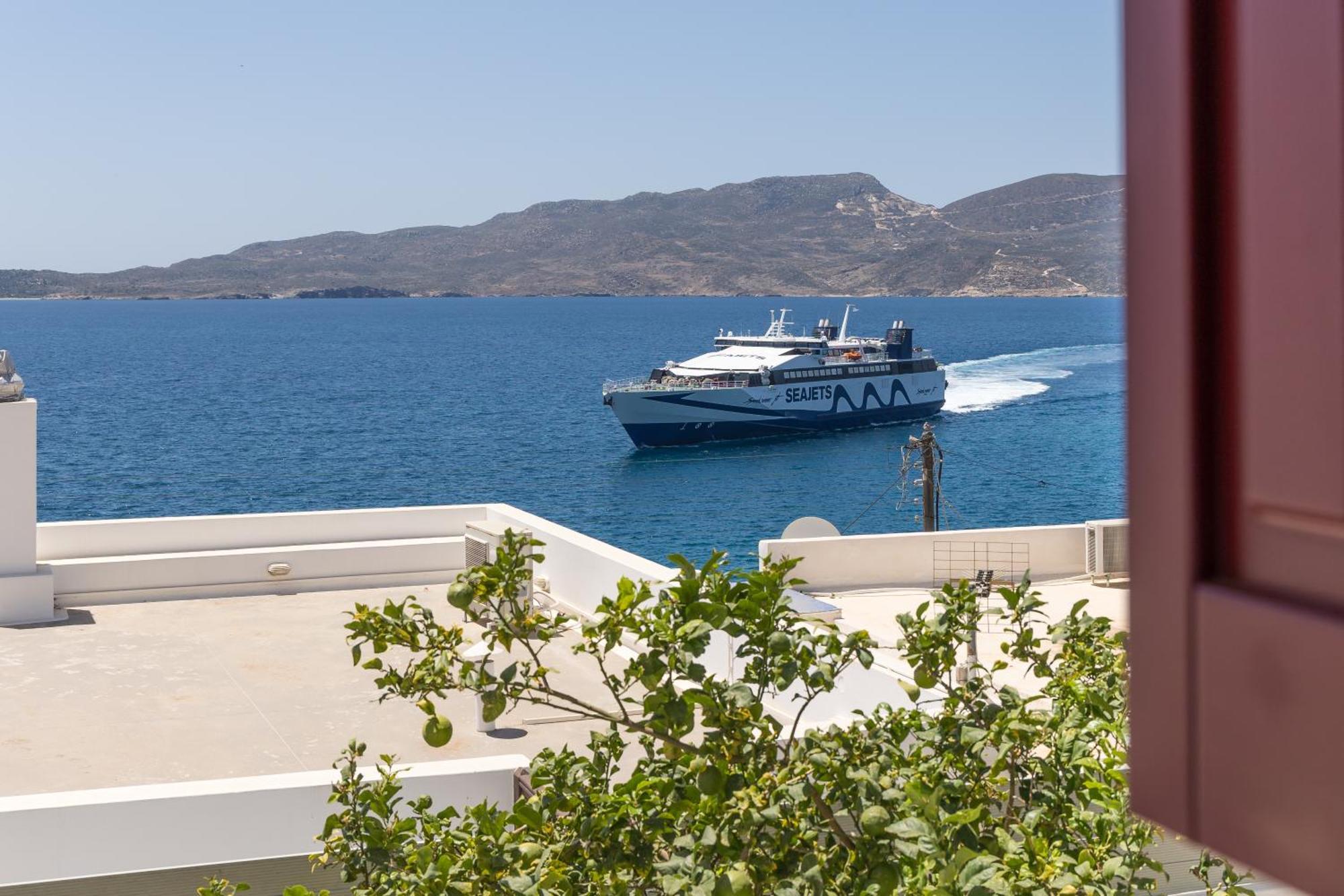 Vitalis Residences - Haven Suites Adamantas  Exterior foto